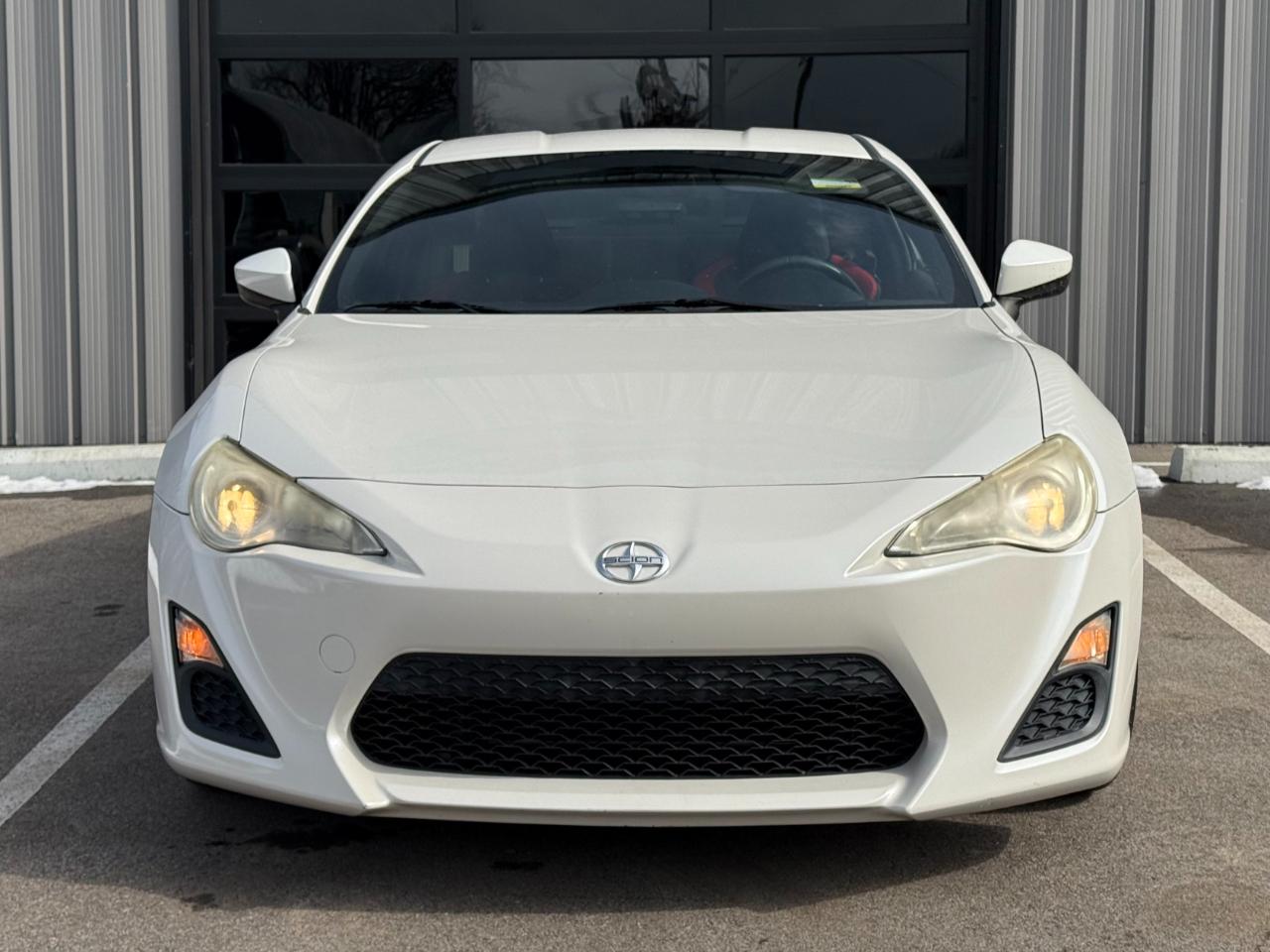 Scion FR-S 2dr Cpe Man (Natl) 2013