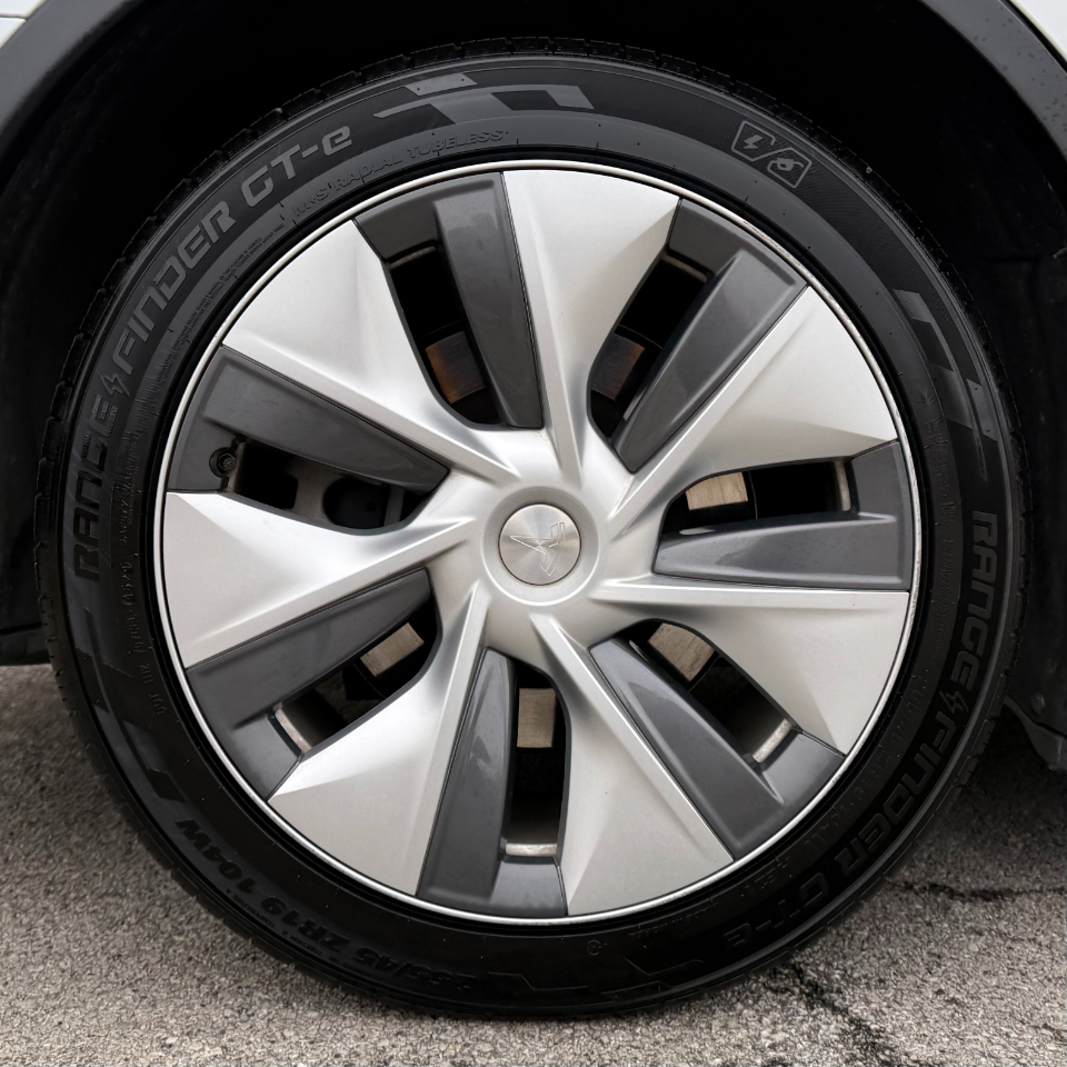 Tesla Model Y Long Range AWD 2023