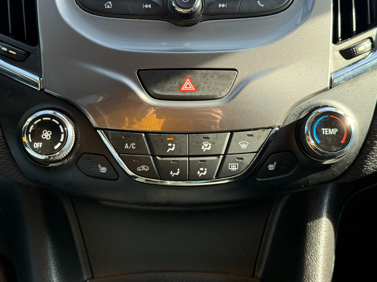 Chevrolet Cruze 4dr Sdn 1.4L LT w/1SD 2018