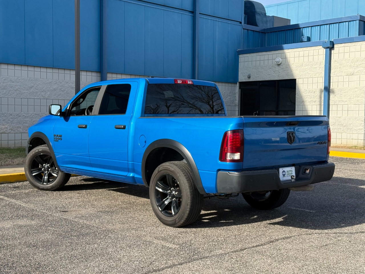 RAM 1500 Classic Warlock 4x4 Crew Cab 5'7" Box 2024