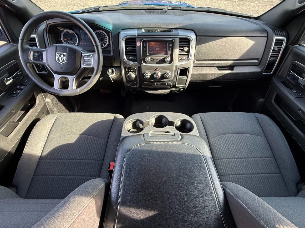 RAM 1500 Classic Warlock 4x4 Crew Cab 5'7" Box 2024