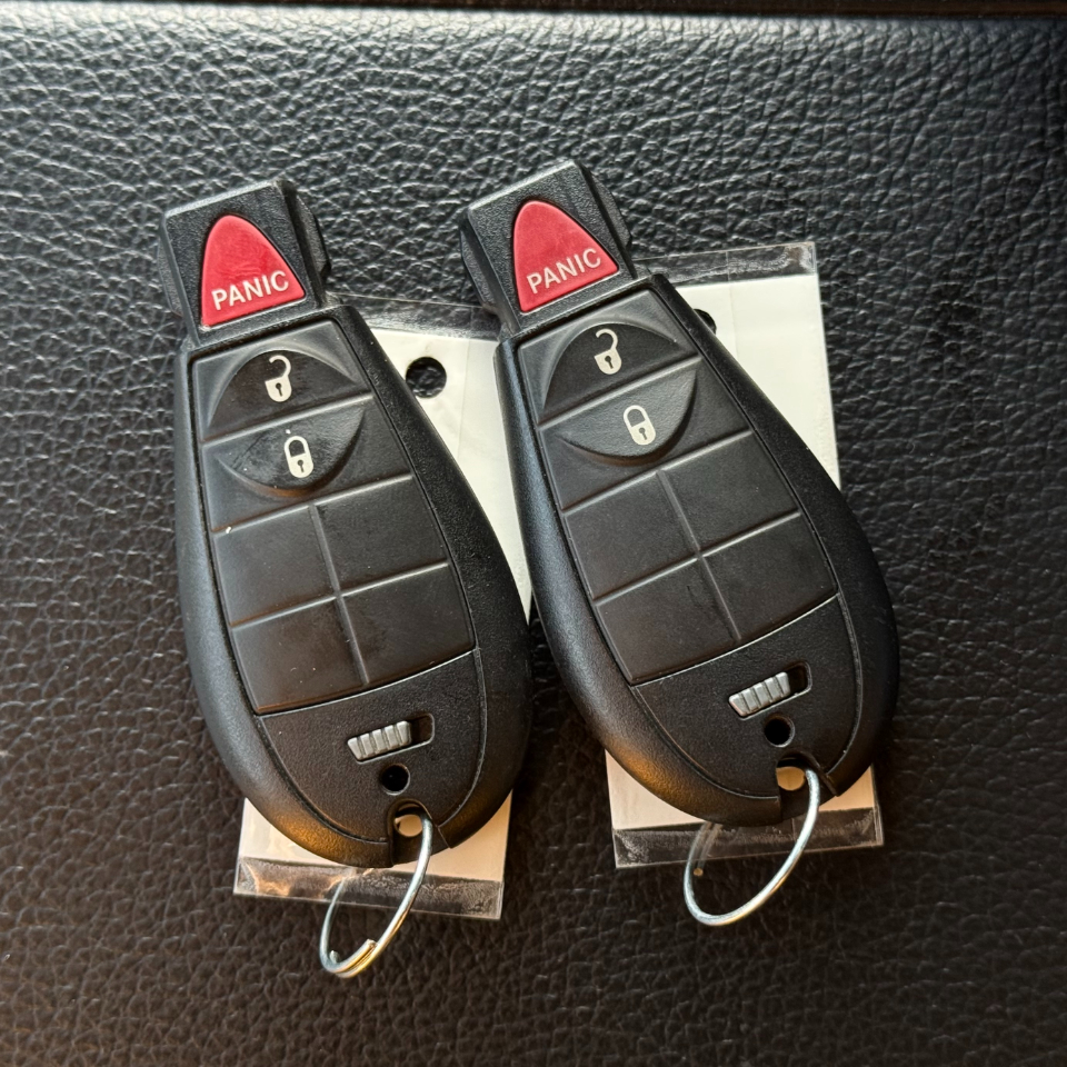 RAM 1500 Classic Warlock 4x4 Crew Cab 5'7" Box 2024