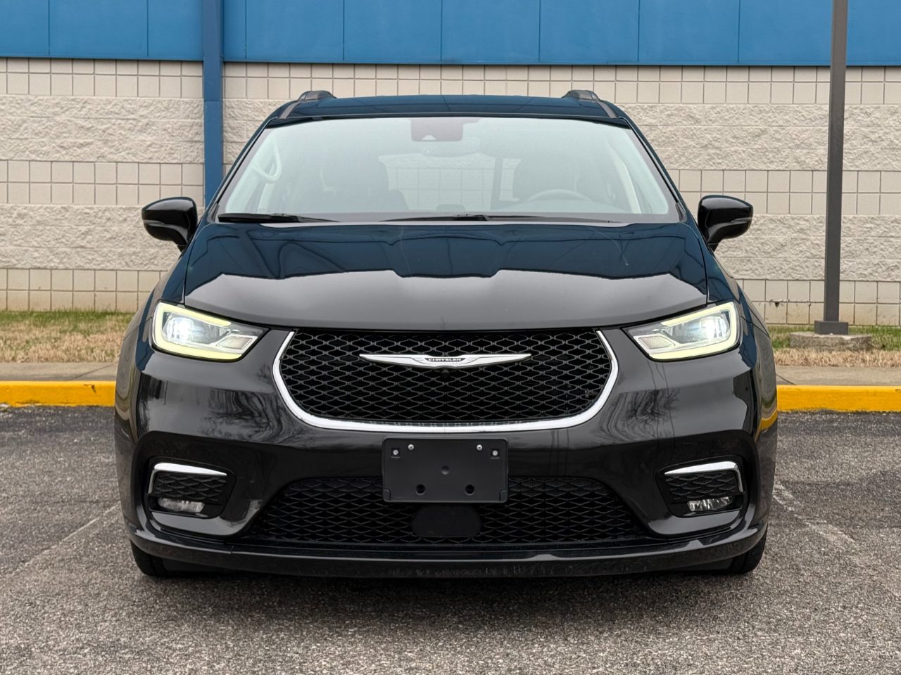 Chrysler Pacifica Touring L FWD 2022