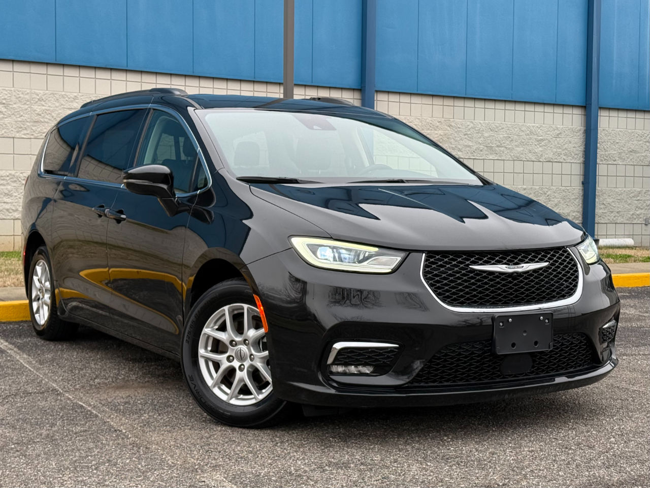 Chrysler Pacifica Touring L FWD 2022