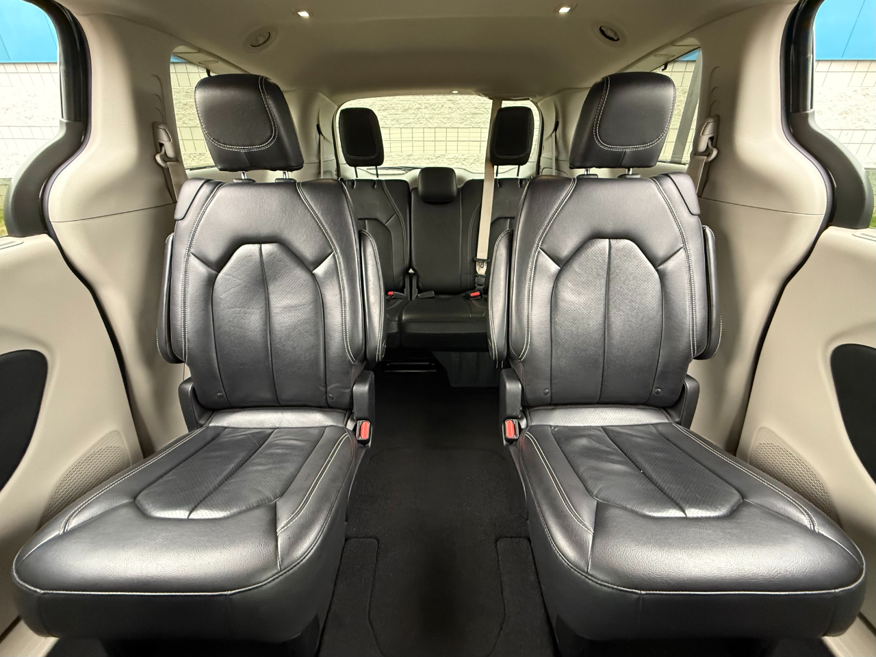 Chrysler Pacifica Touring L FWD 2022