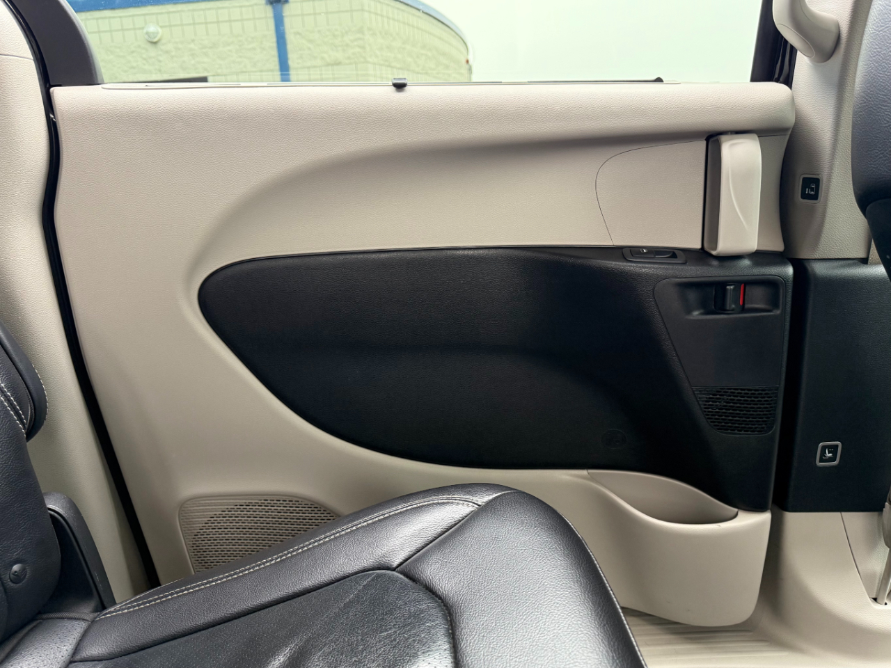 Chrysler Pacifica Touring L FWD 2022