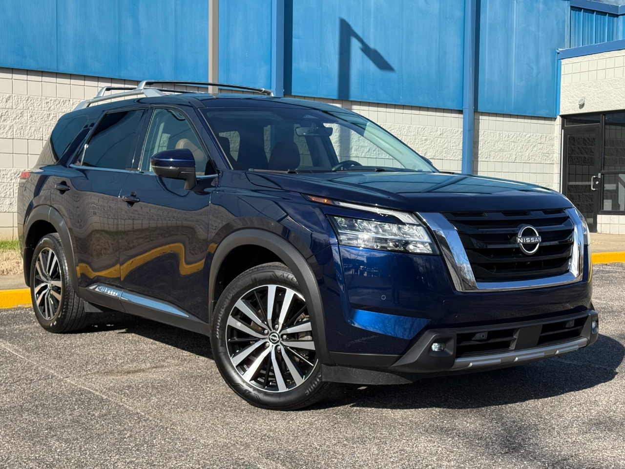 Nissan Pathfinder Platinum 4WD 2024