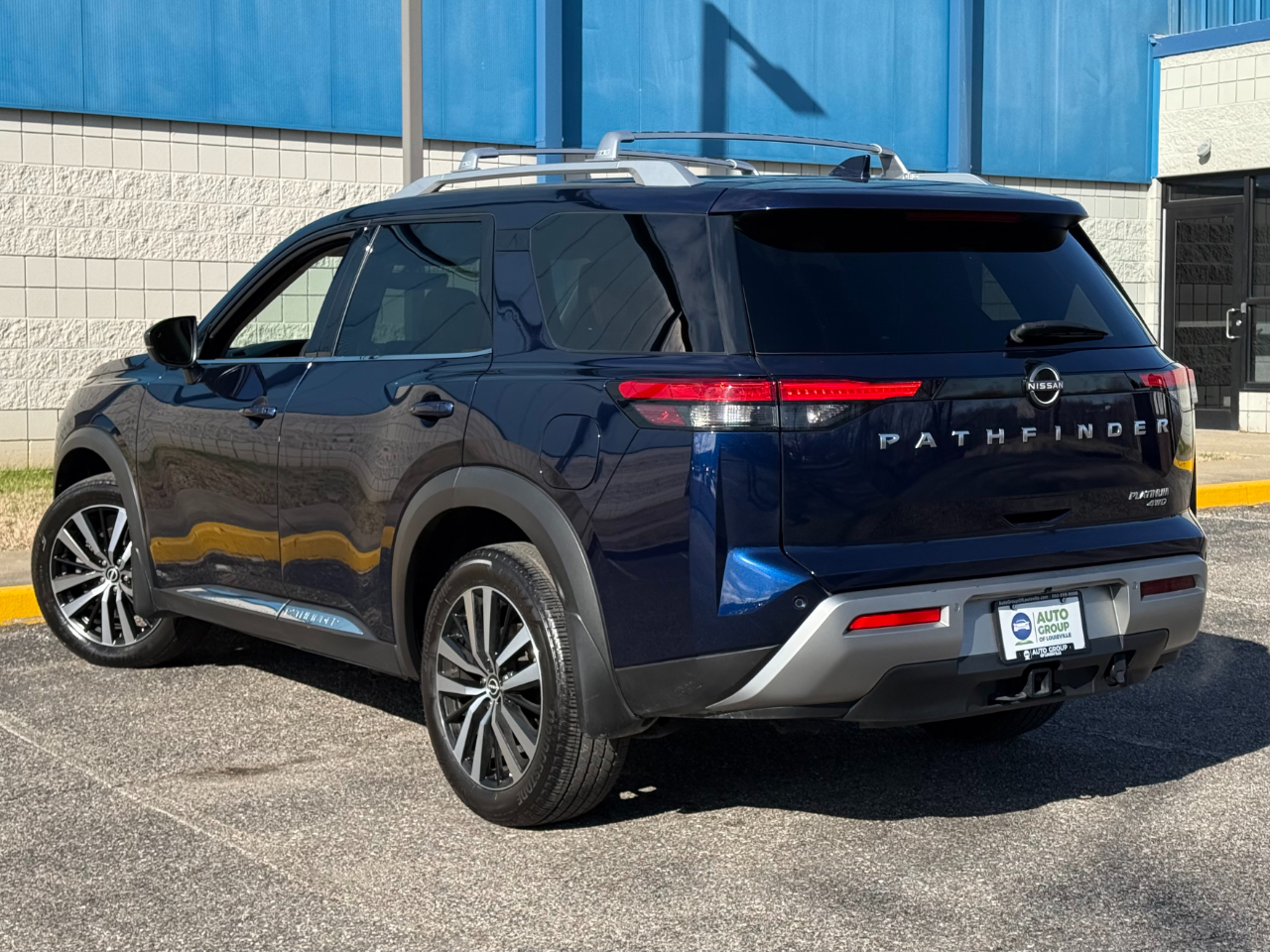 Nissan Pathfinder Platinum 4WD 2024