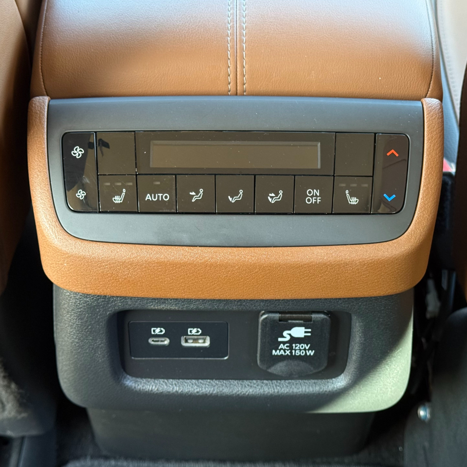 Nissan Pathfinder Platinum 4WD 2024