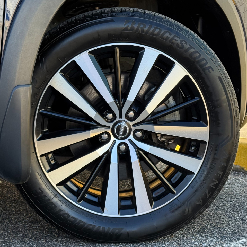 Nissan Pathfinder Platinum 4WD 2024