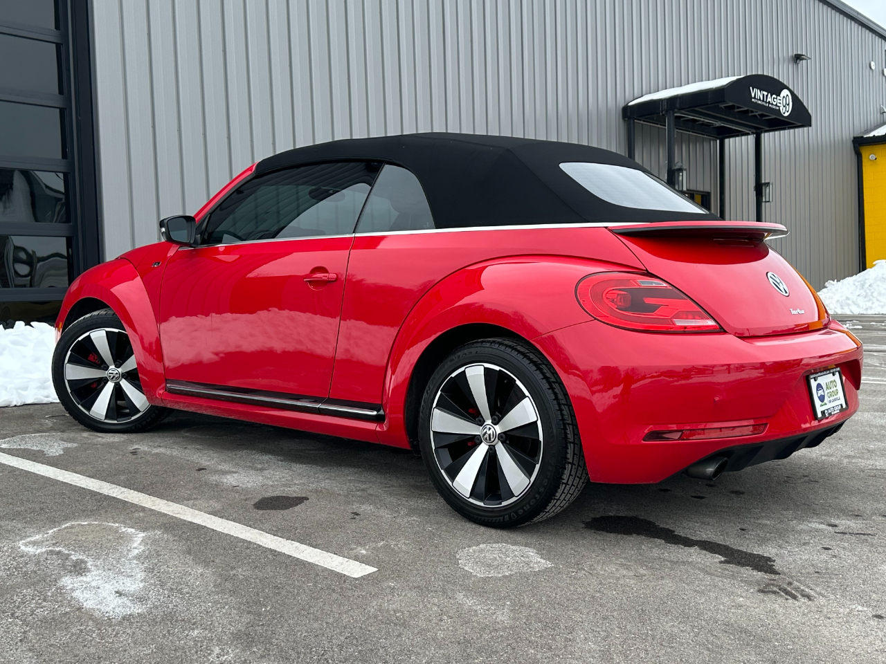 Volkswagen Beetle Convertible 2dr DSG 2.0T R-Line 2015