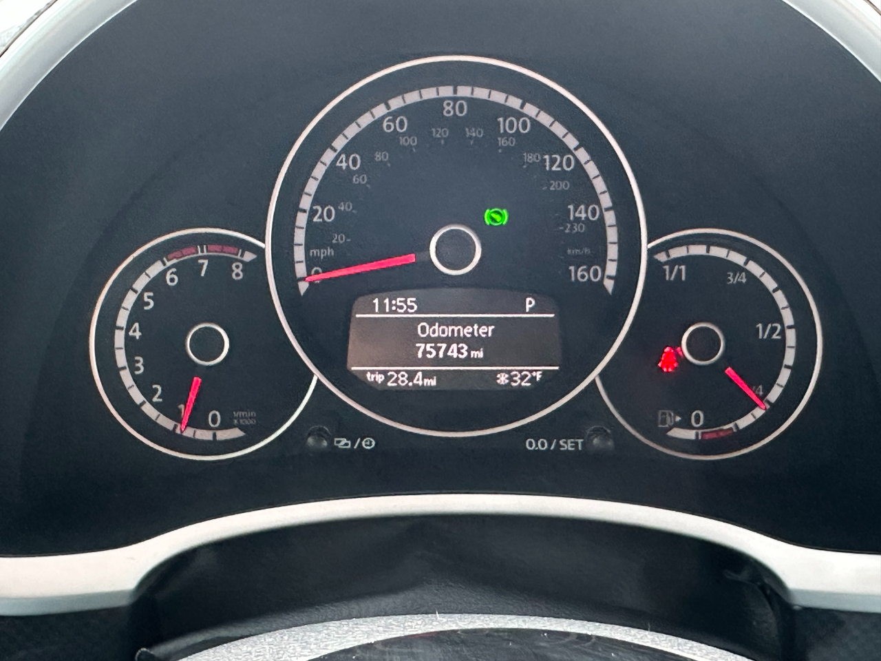 Volkswagen Beetle Convertible 2dr DSG 2.0T R-Line 2015