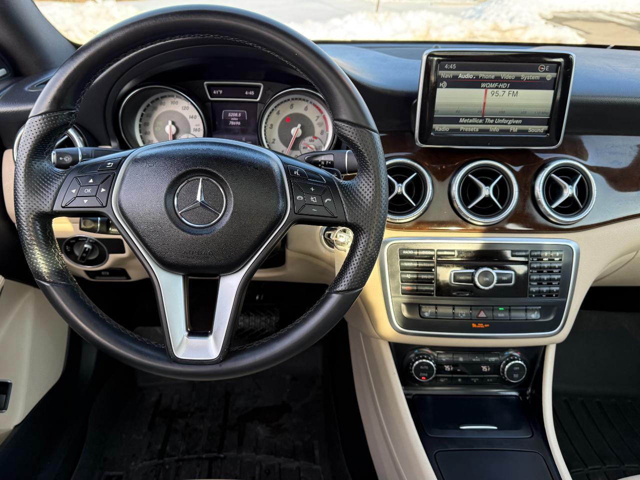 Mercedes-Benz CLA-Class 4dr Sdn CLA 250 FWD 2014