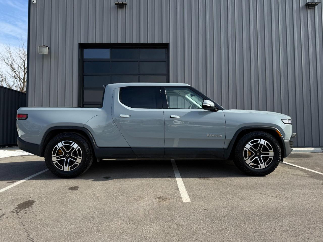 Rivian R1T Launch Edition Quad-Motor Large Pack *Ltd Avail* 2023