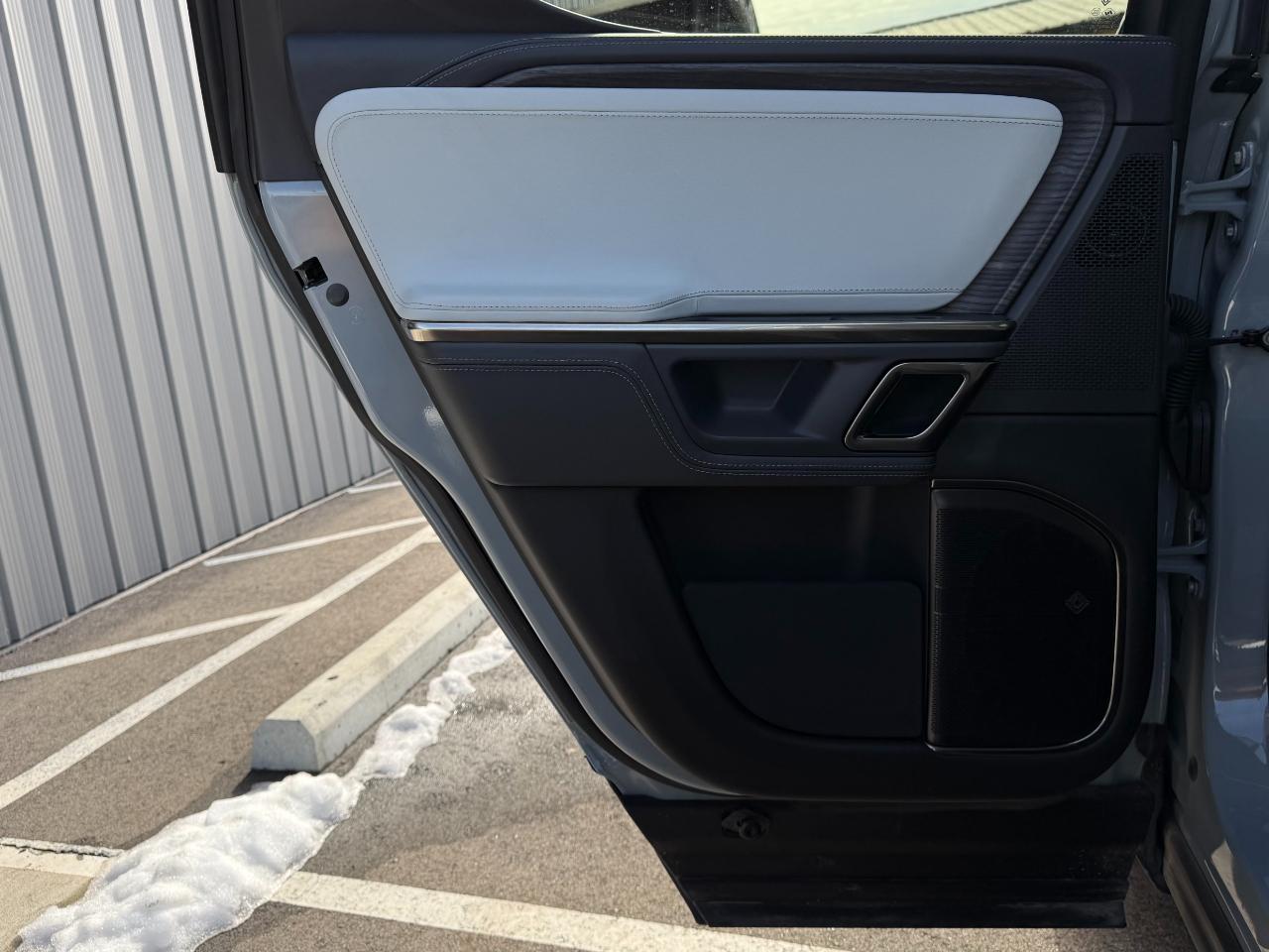 Rivian R1T Launch Edition Quad-Motor Large Pack *Ltd Avail* 2023