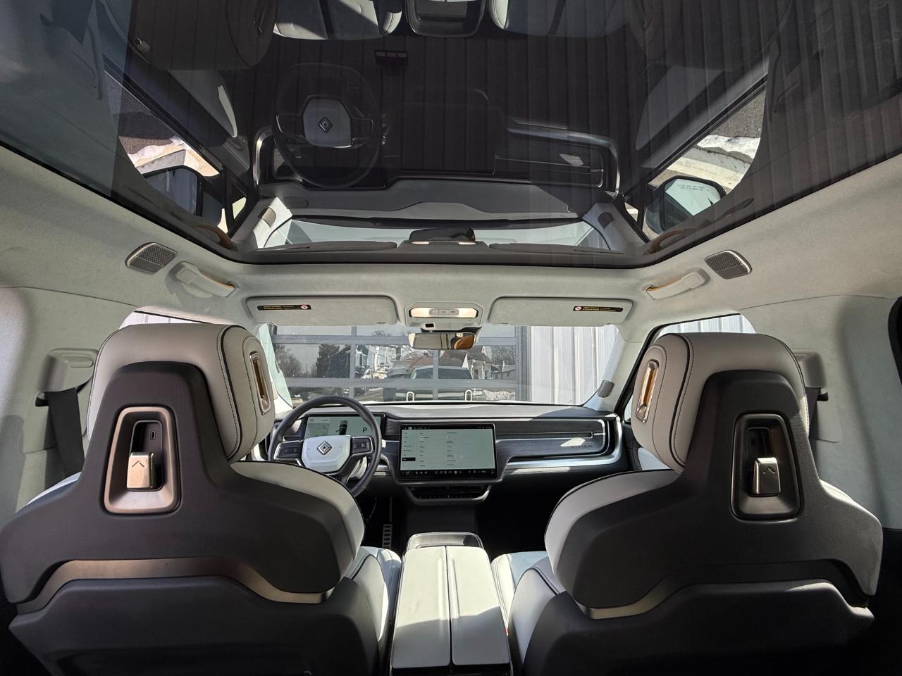 Rivian R1T Launch Edition Quad-Motor Large Pack *Ltd Avail* 2023