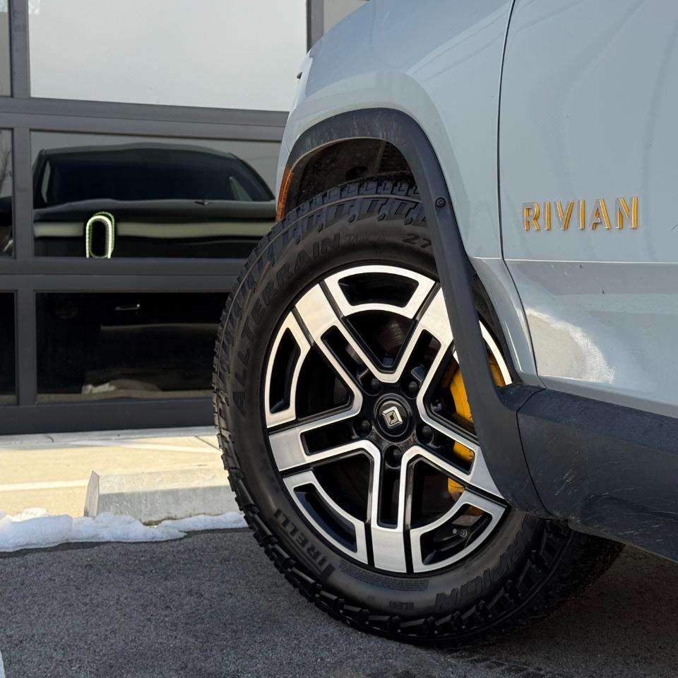 Rivian R1T Launch Edition Quad-Motor Large Pack *Ltd Avail* 2023