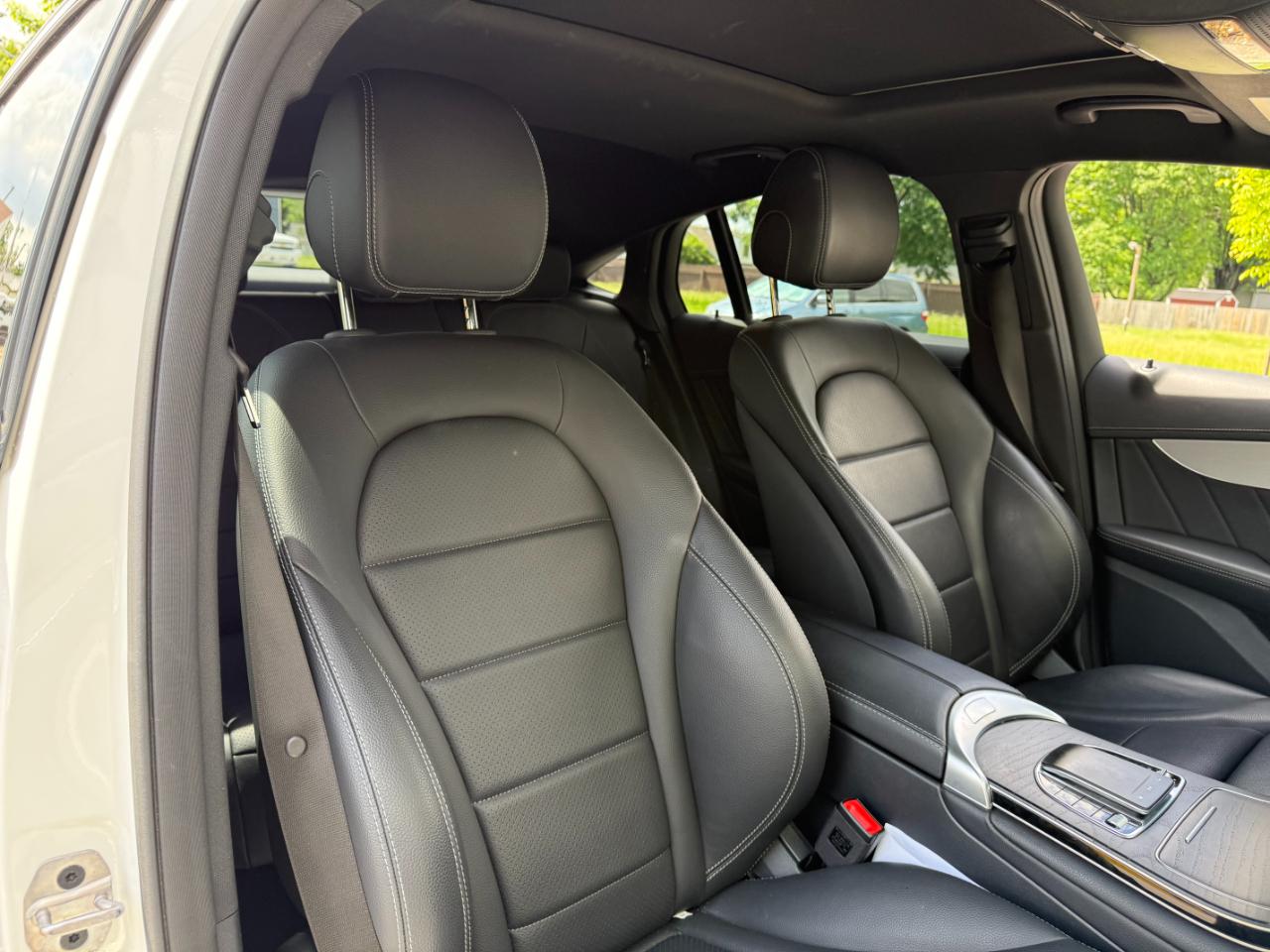 Mercedes-Benz GLC GLC 300 4MATIC Coupe 2023