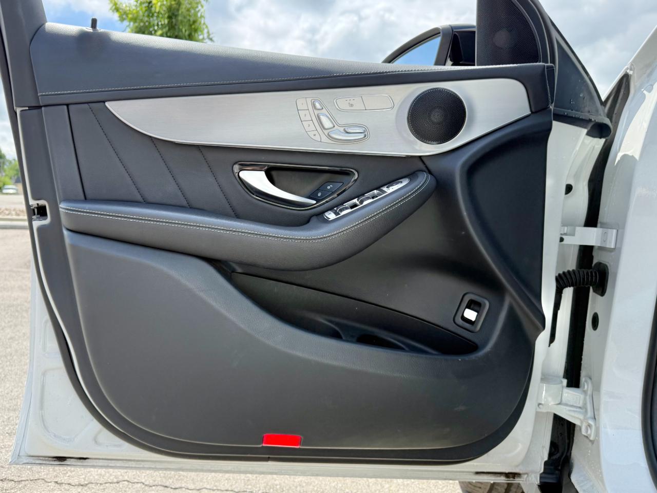 Mercedes-Benz GLC GLC 300 4MATIC Coupe 2023