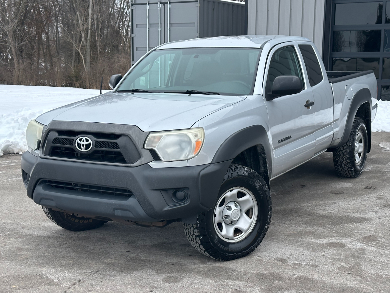 Toyota Tacoma 4WD Access Cab I4 MT (Natl) 2013