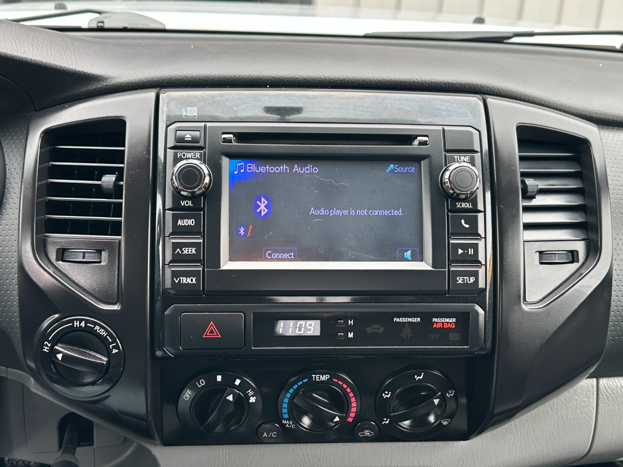 Toyota Tacoma 4WD Access Cab I4 MT (Natl) 2013