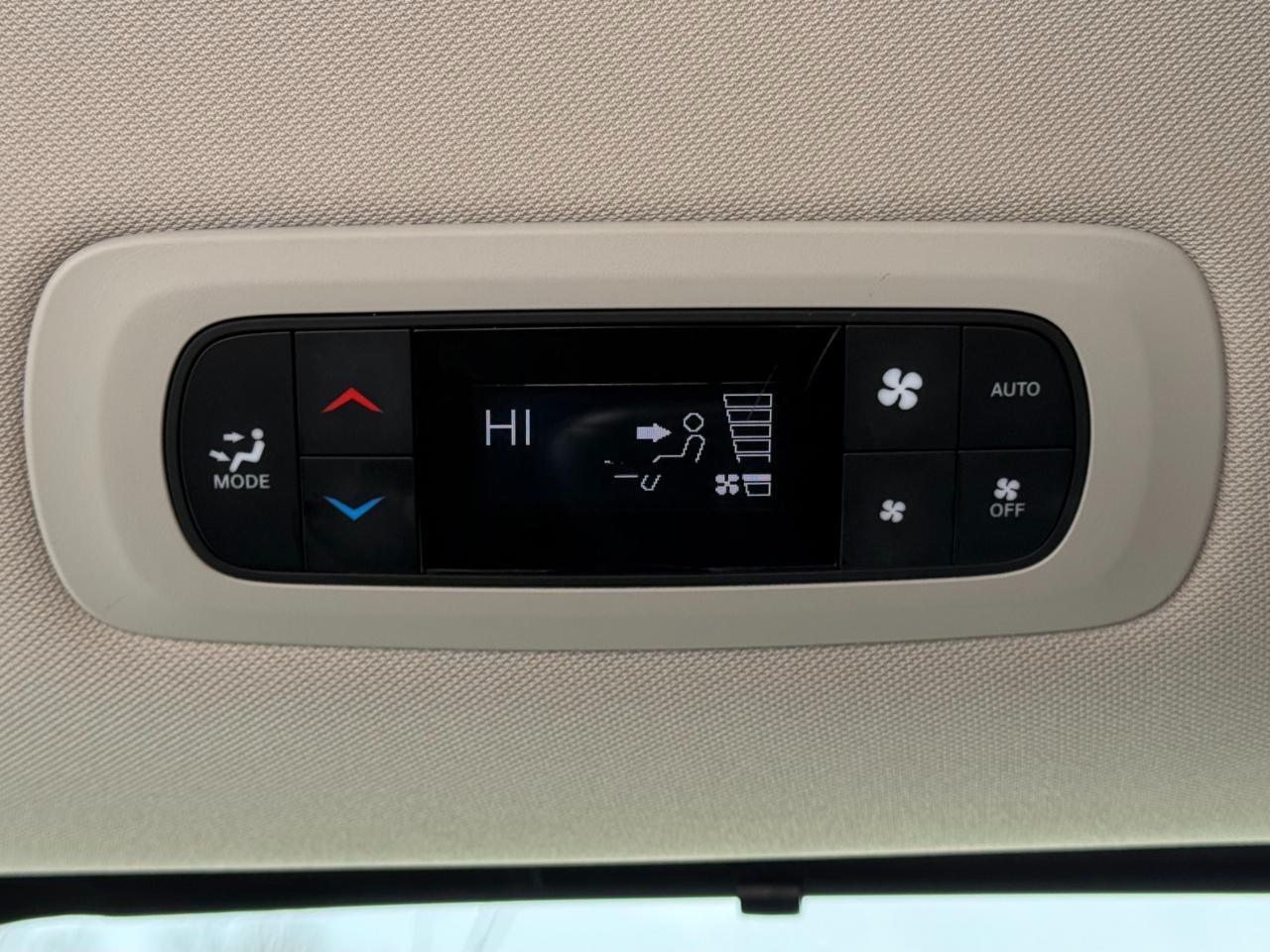 Chrysler Pacifica Touring L FWD 2023