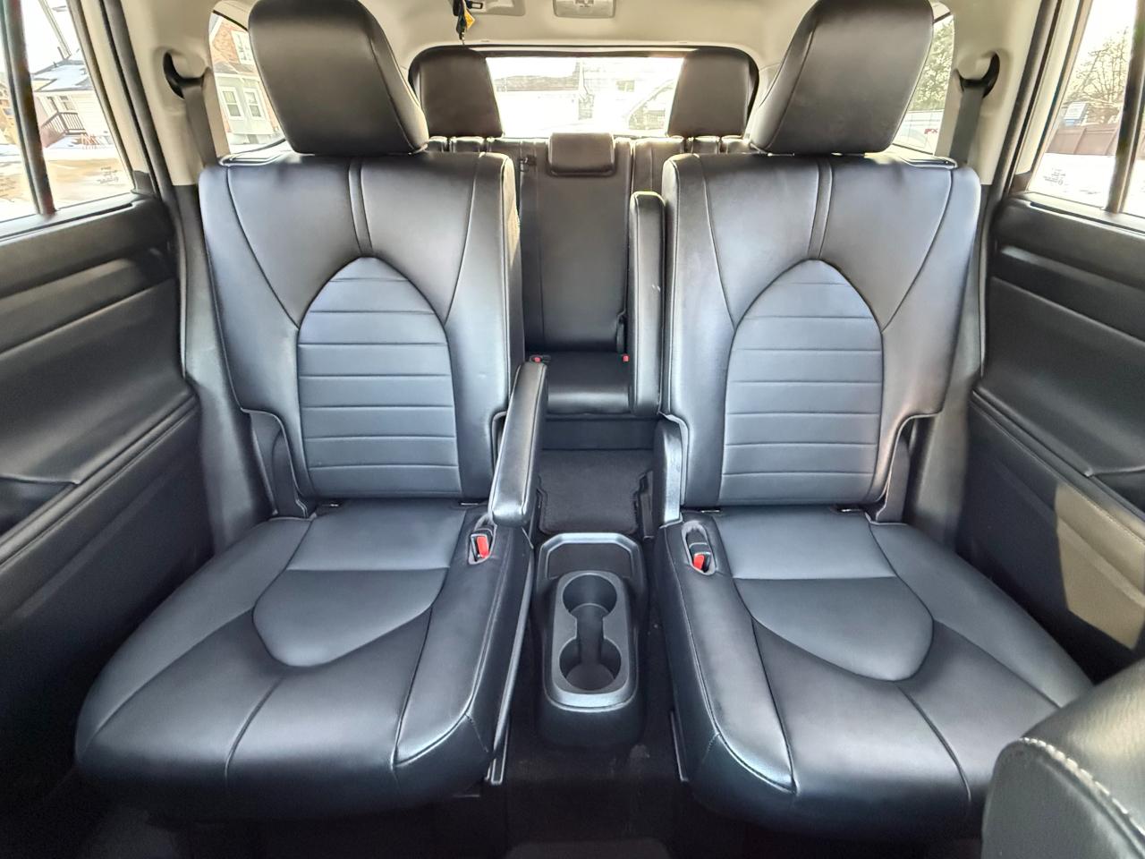 Toyota Highlander Hybrid XLE AWD (Natl) 2022