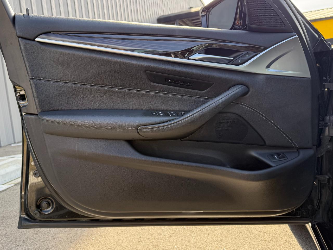 BMW 5 Series 540i Sedan 2019