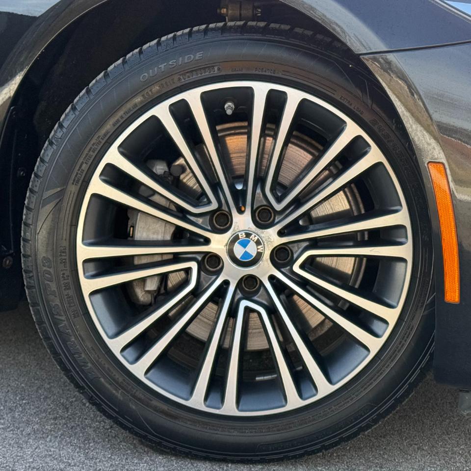 BMW 5 Series 540i Sedan 2019