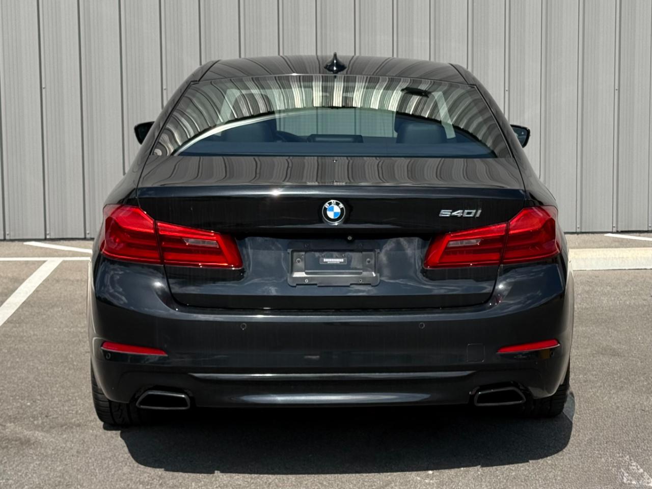 BMW 5 Series 540i Sedan 2019