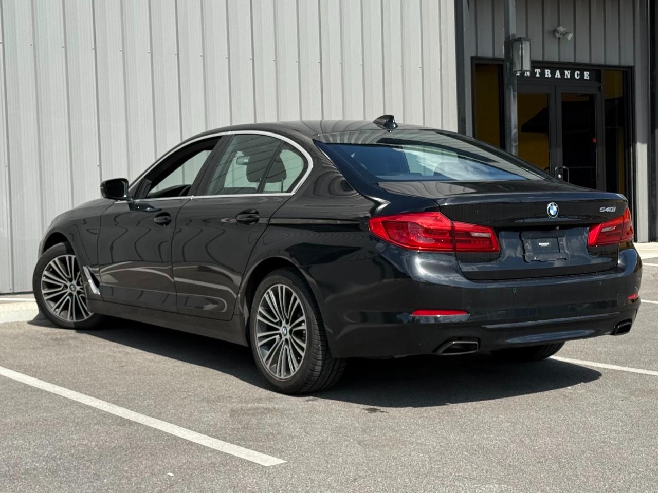 BMW 5 Series 540i Sedan 2019