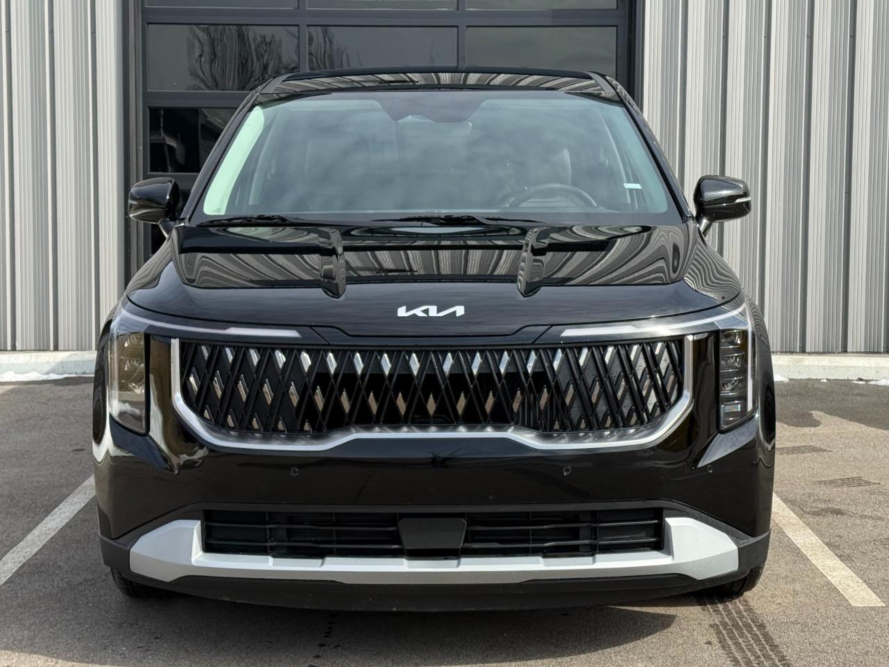 Kia Carnival Hybrid LXS FWD 2026