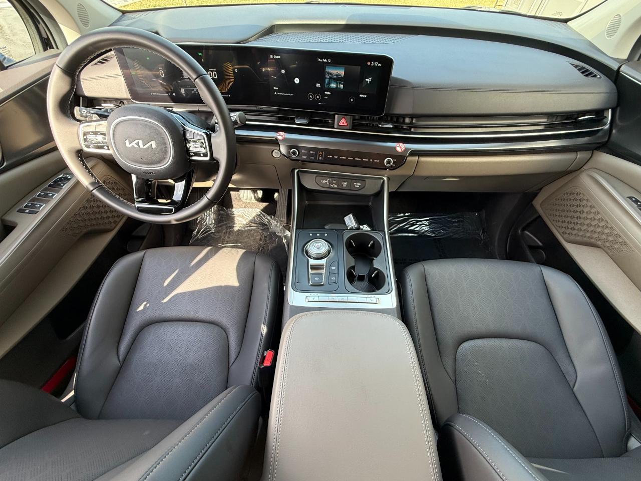 Kia Carnival Hybrid LXS FWD 2026