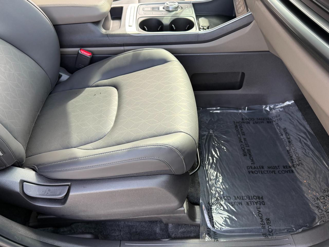 Kia Carnival Hybrid LXS FWD 2026