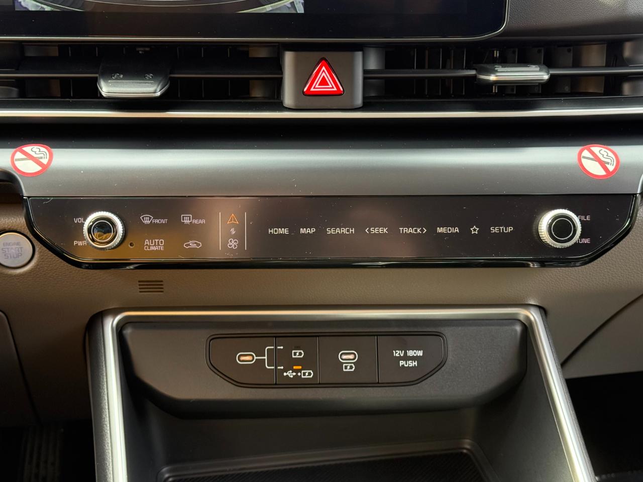 Kia Carnival Hybrid LXS FWD 2026