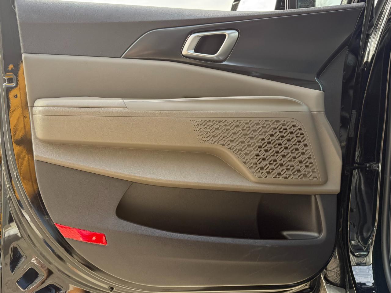 Kia Carnival Hybrid LXS FWD 2026