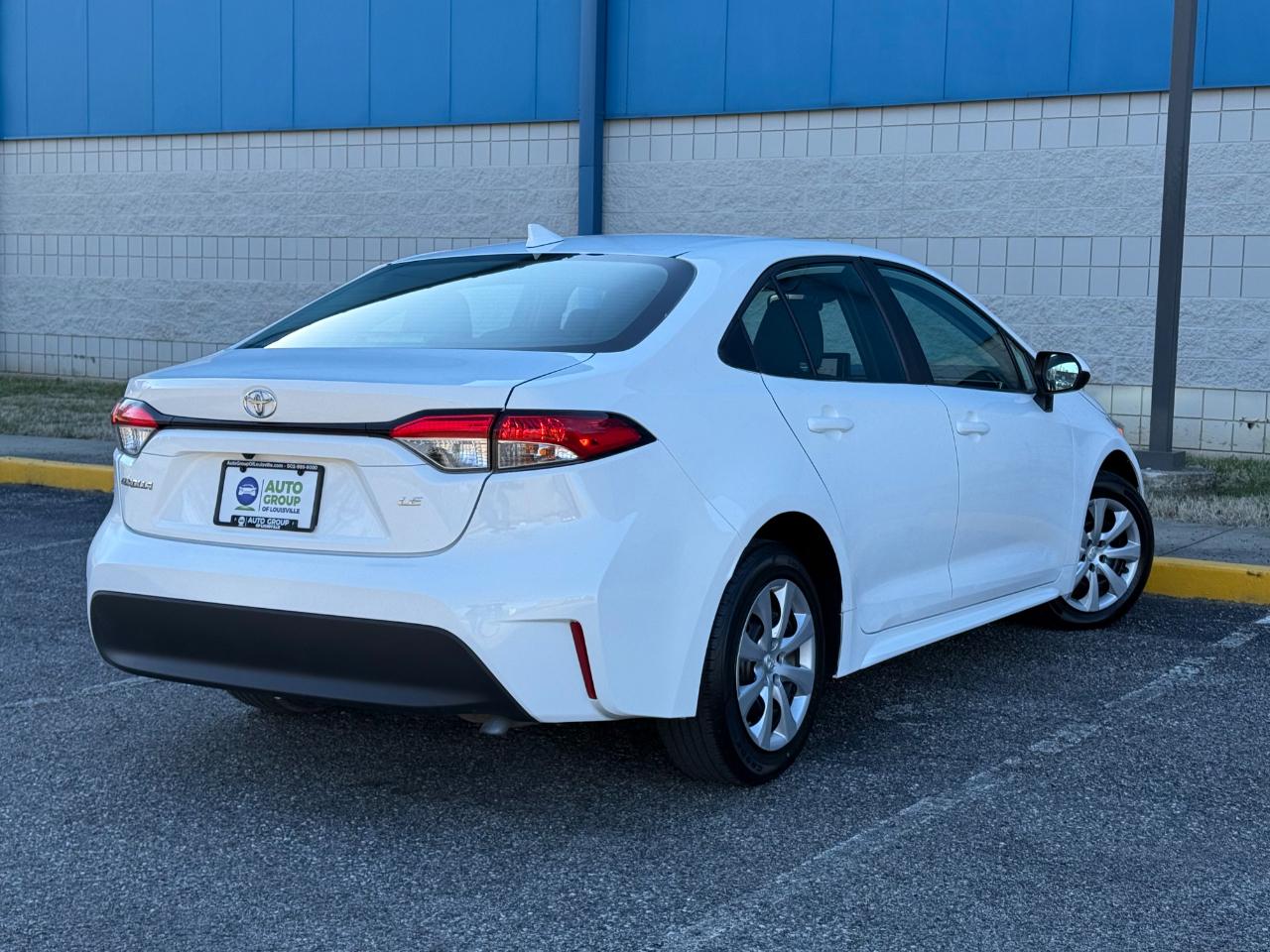 Toyota Corolla LE CVT (Natl) 2024