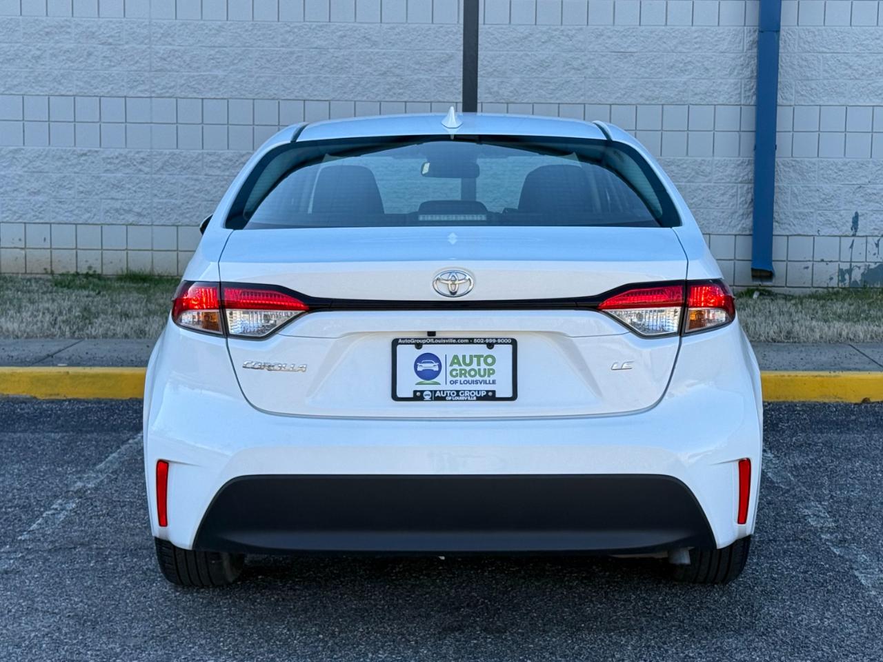 Toyota Corolla LE CVT (Natl) 2024