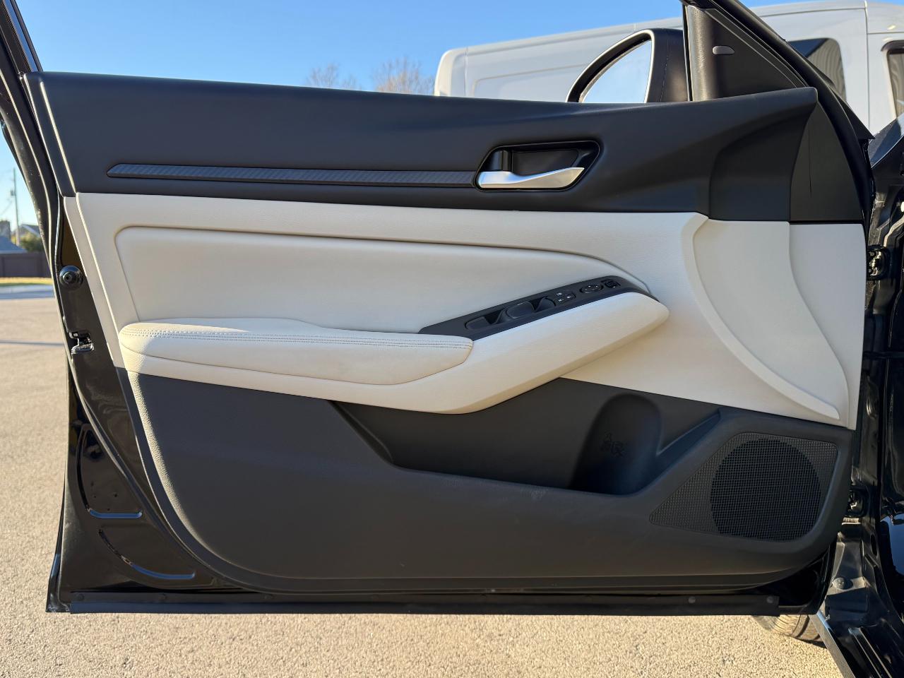 Nissan Altima SV FWD 2025