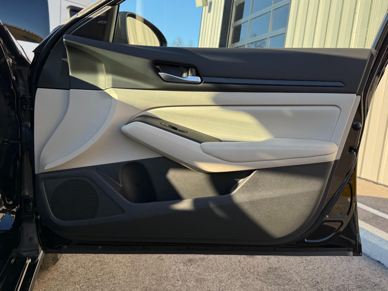 Nissan Altima SV FWD 2025