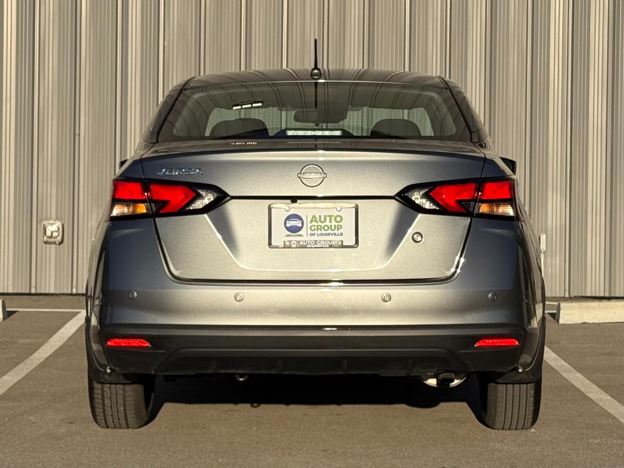 Nissan Versa S CVT 2024