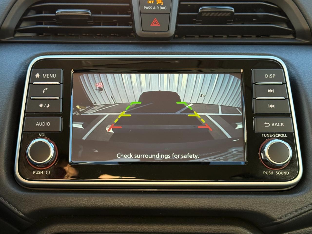 Nissan Versa S CVT 2024