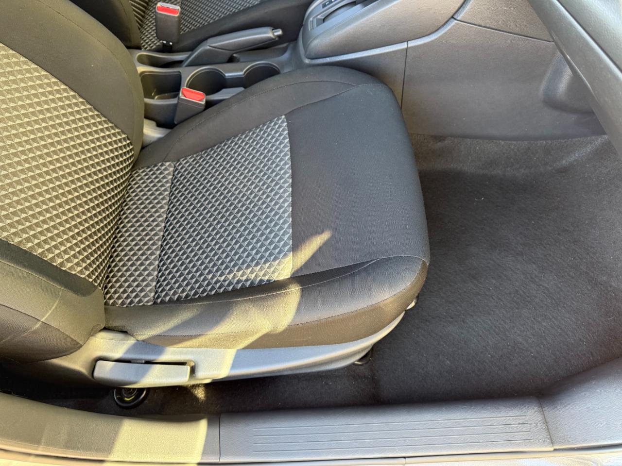 Nissan Versa S CVT 2024