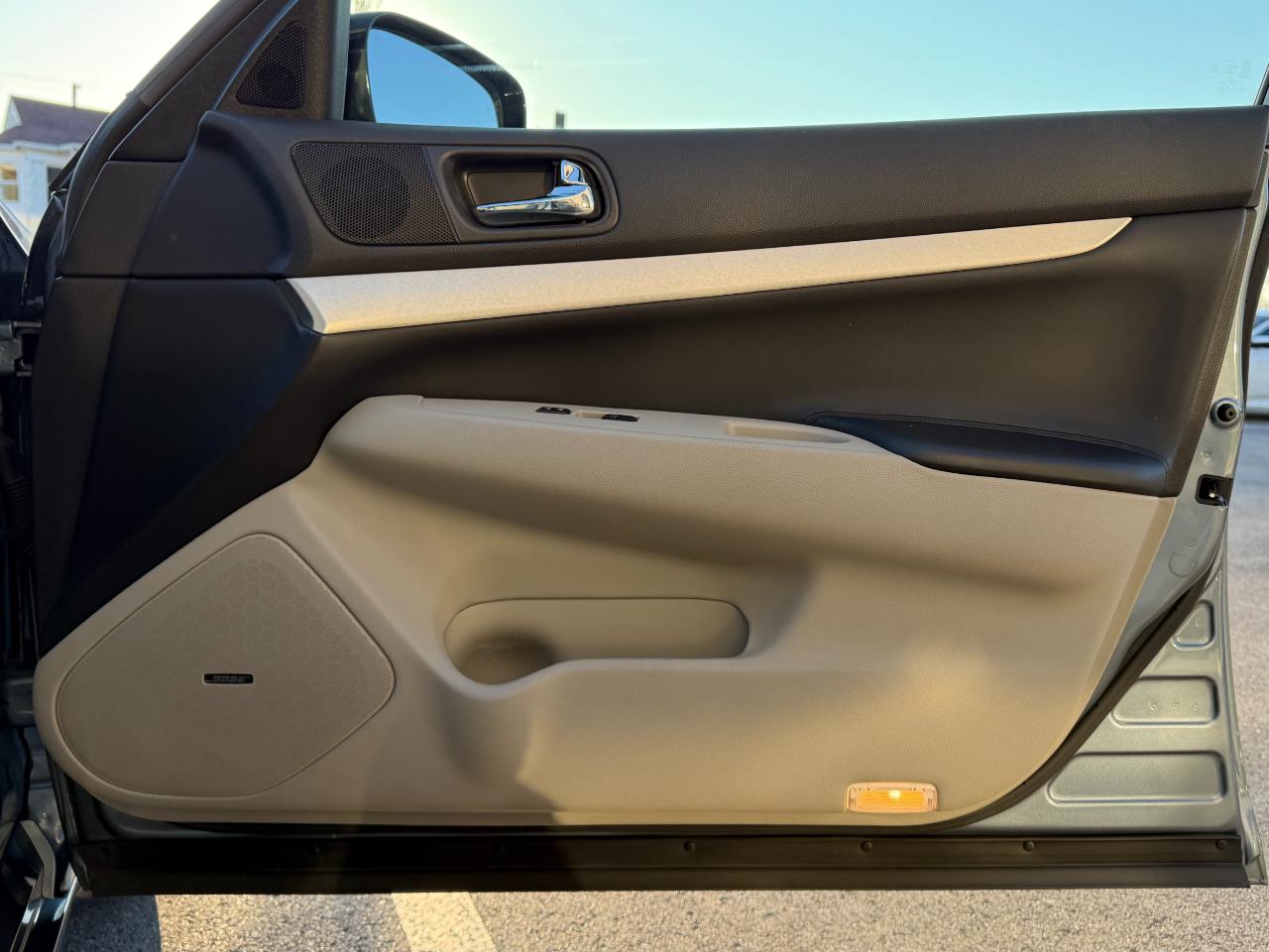 Infiniti G37 Sedan 4dr x AWD 2009