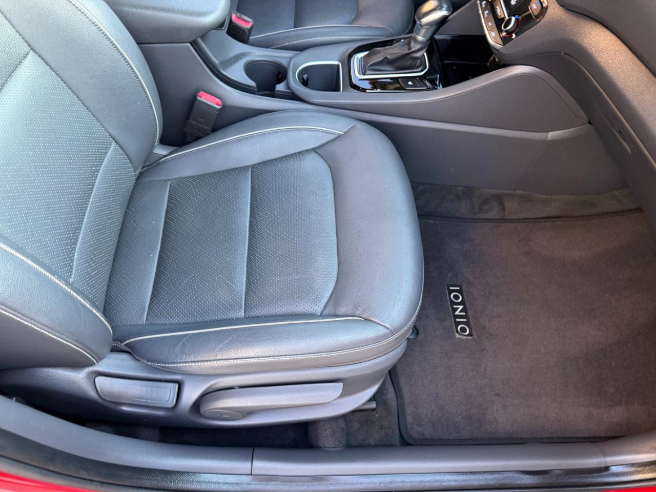 Hyundai Ioniq Hybrid Limited Hatchback 2019