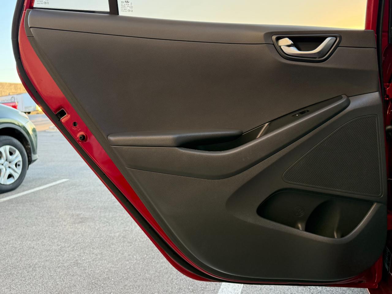 Hyundai Ioniq Hybrid Limited Hatchback 2019