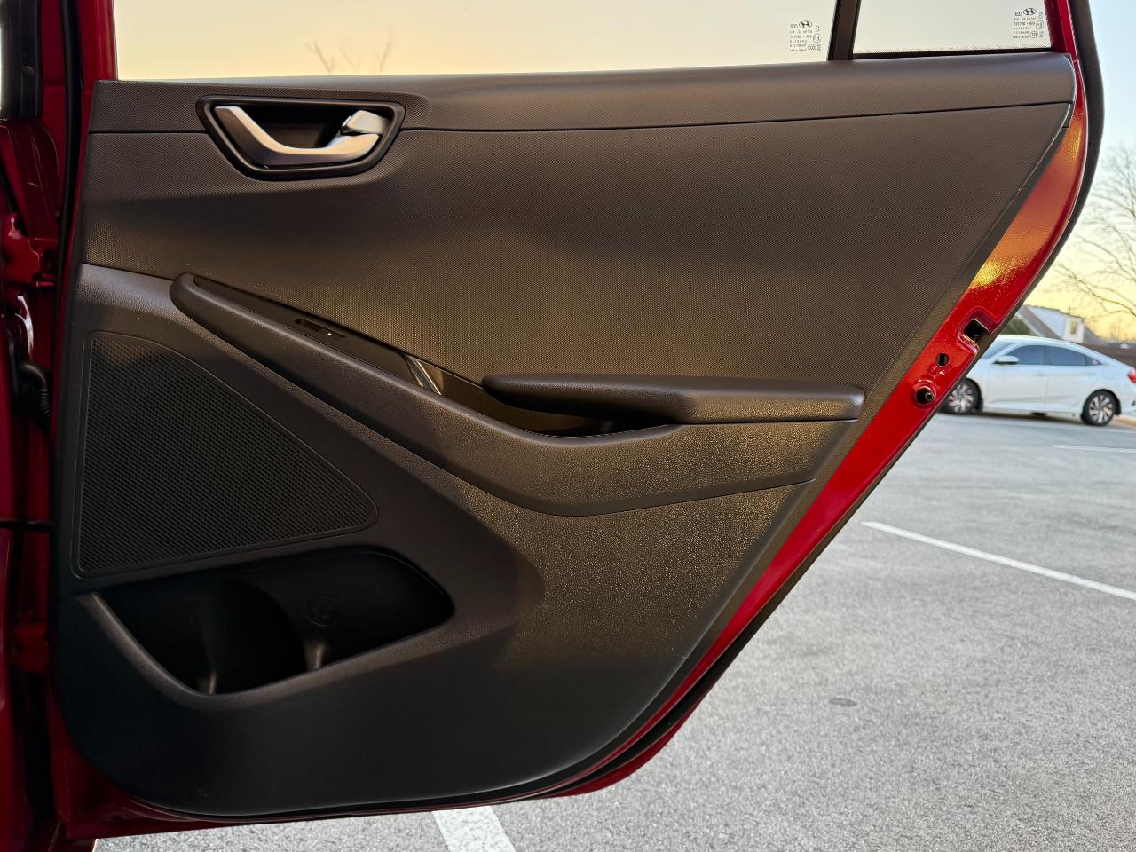 Hyundai Ioniq Hybrid Limited Hatchback 2019