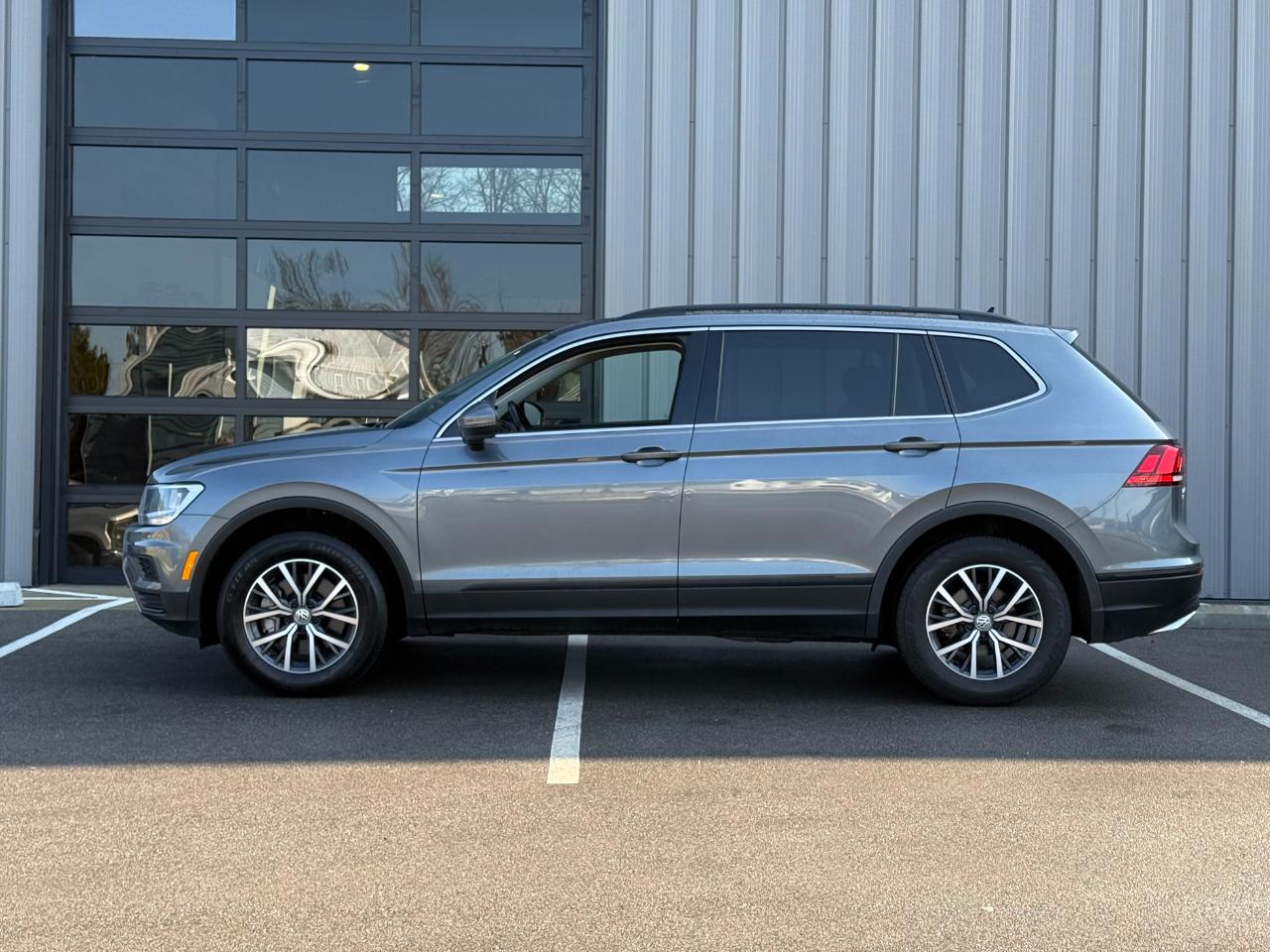 Volkswagen Tiguan 2.0T SEL R-Line Black 4MOTION 2019