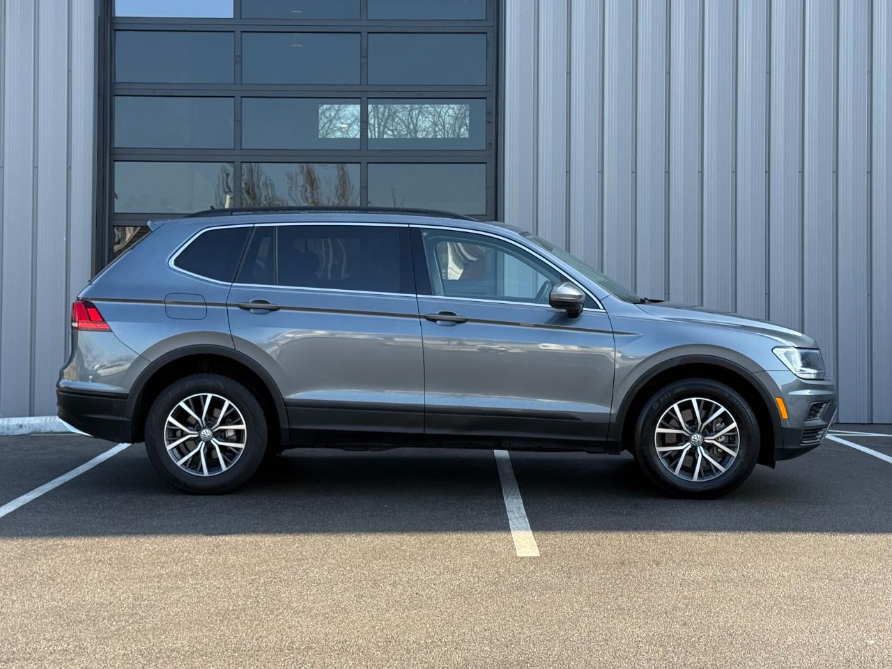 Volkswagen Tiguan 2.0T SEL R-Line Black 4MOTION 2019