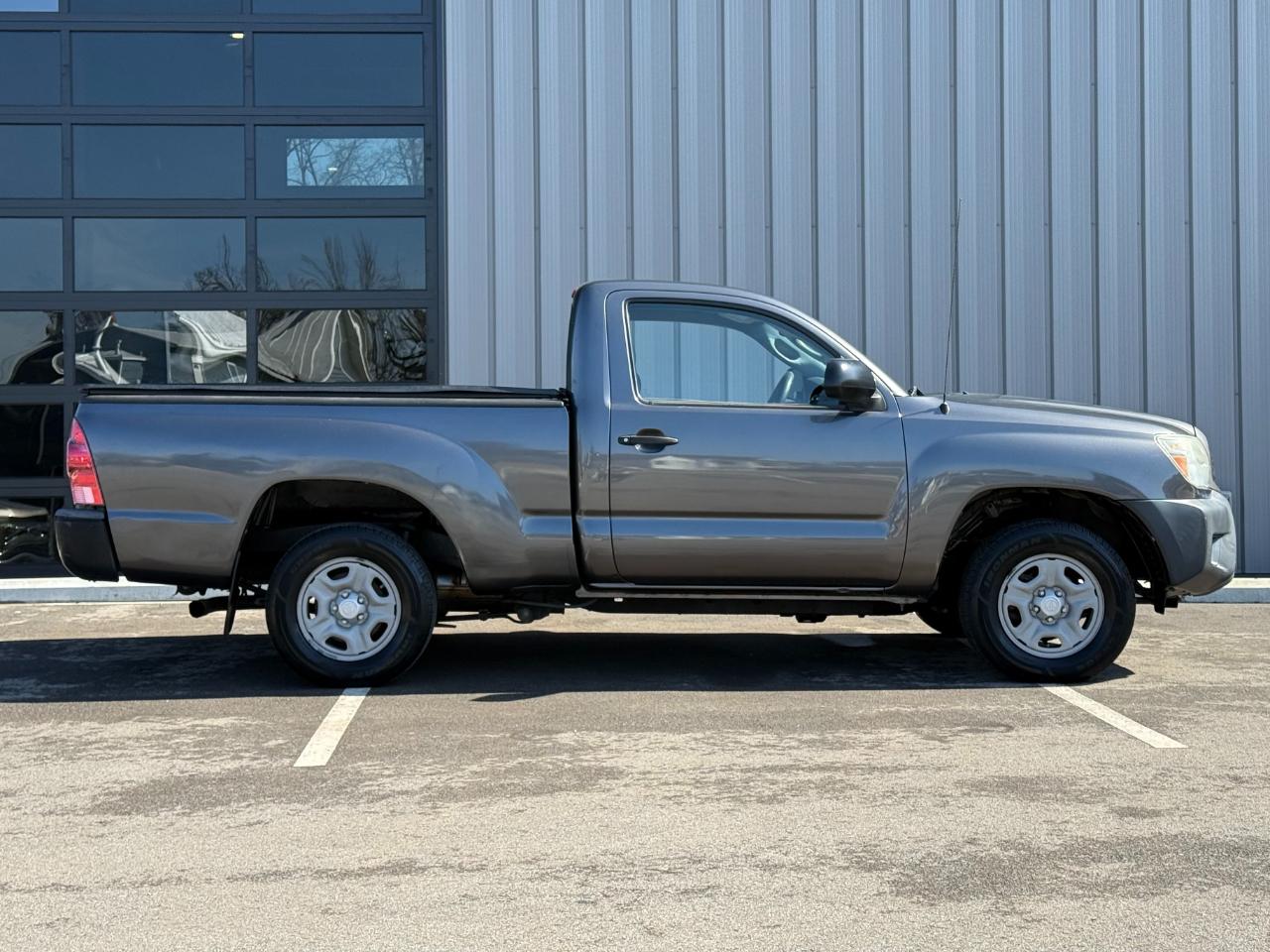 Toyota Tacoma 2WD Reg Cab I4 MT (Natl) 2013